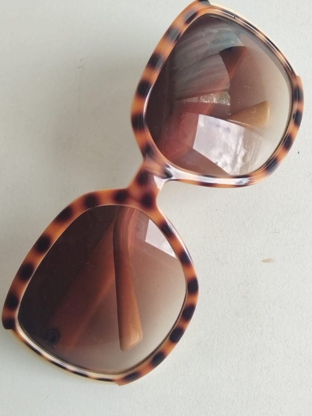 Vintage 70s Style Oversized Square Sunglasses Cream Spotted Tortoise Frame